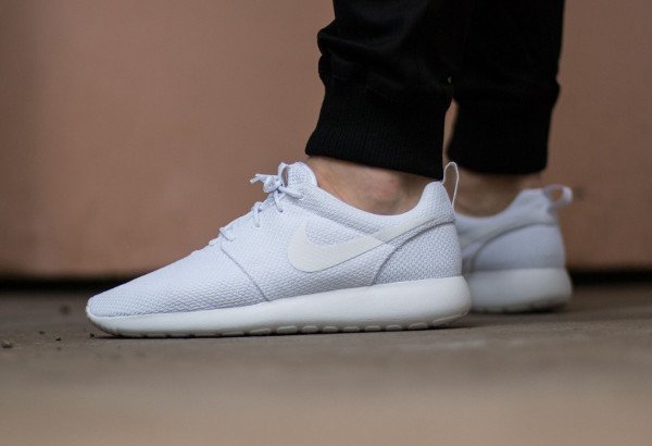 roshe run homme nike